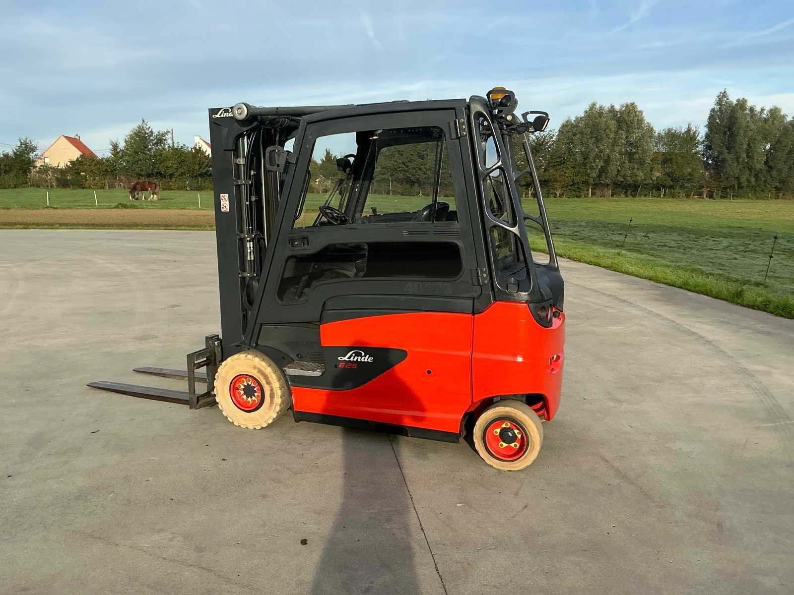 2012 Linde E25HL-01/600 (3T)Vorkheftruck met Vernieuwde accu, Elektrisch, Heftruck, Linde