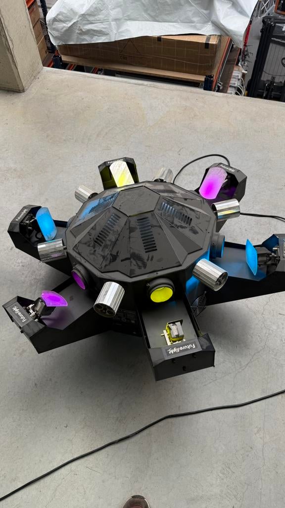 Futurlight dominator 2 - effet vintage, Musique & Instruments, Lumières & Lasers, Enlèvement, Utilisé