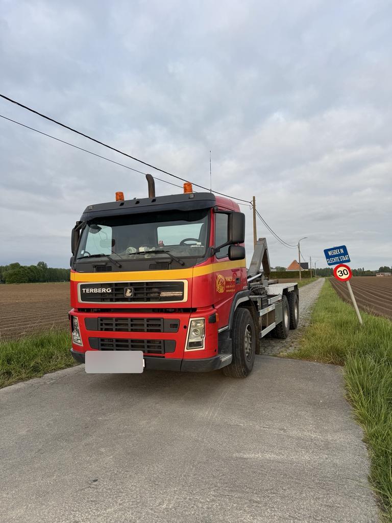 Volvo FM400, Autos, Camions, Rouge, Euro 5, Achat, Bluetooth