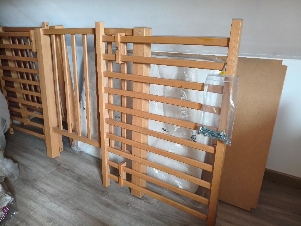 Parc enfant avec plancher multi-niveaux et  matelas, Enfants & Bébés, Parcs, Enlèvement, Comme neuf, Réglable en hauteur