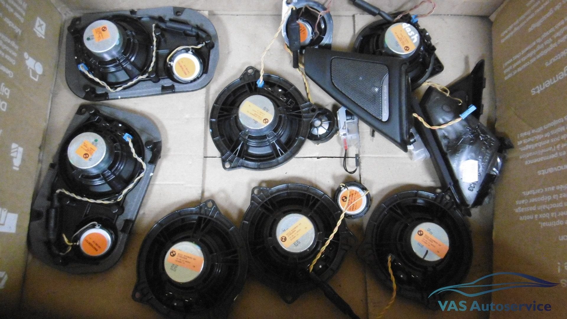 Harman Kardon versterker en speakerset BMW 5-serie F11 -F10, Auto diversen, Autoradio's, Ophalen of Verzenden, -, -, -