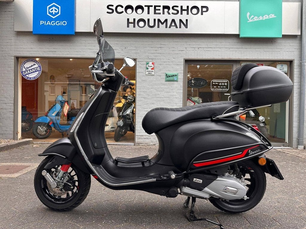 Vespa Sprint S 125 cc NERO CONVINTO MATT (nr.266), Fietsen en Brommers, Scooters | Vespa, Nieuw, Vespa S, Benzine