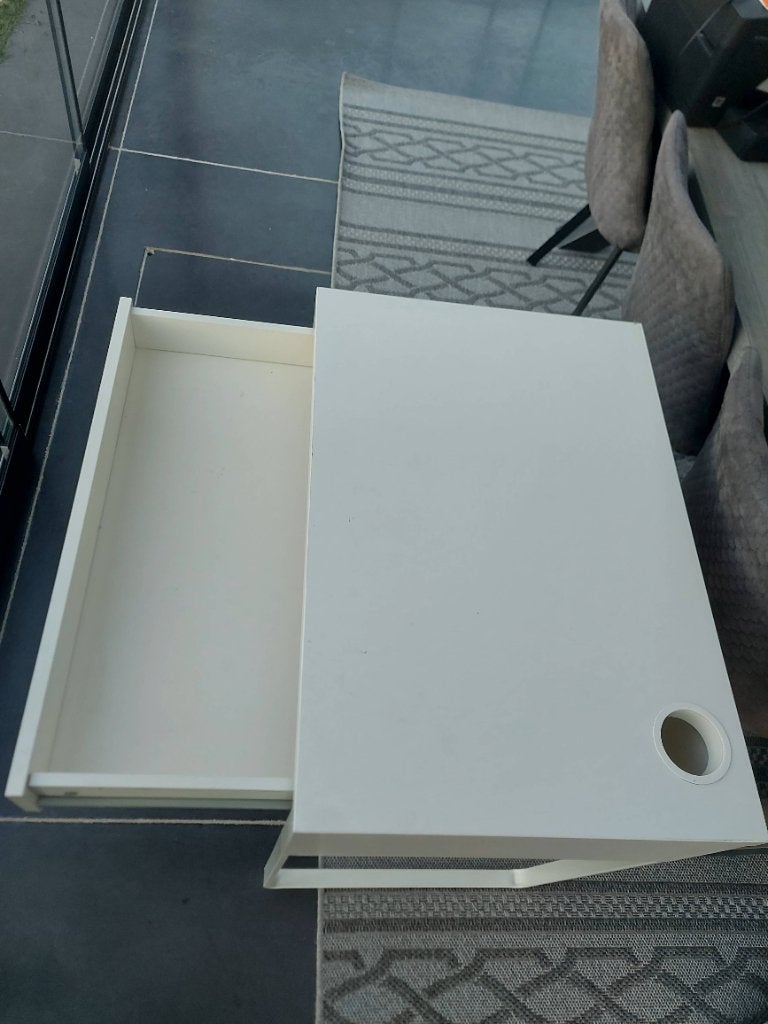 Bureau, Huis en Inrichting, Bureaus, Ophalen, Gebruikt, IKEA, Kinderbureau