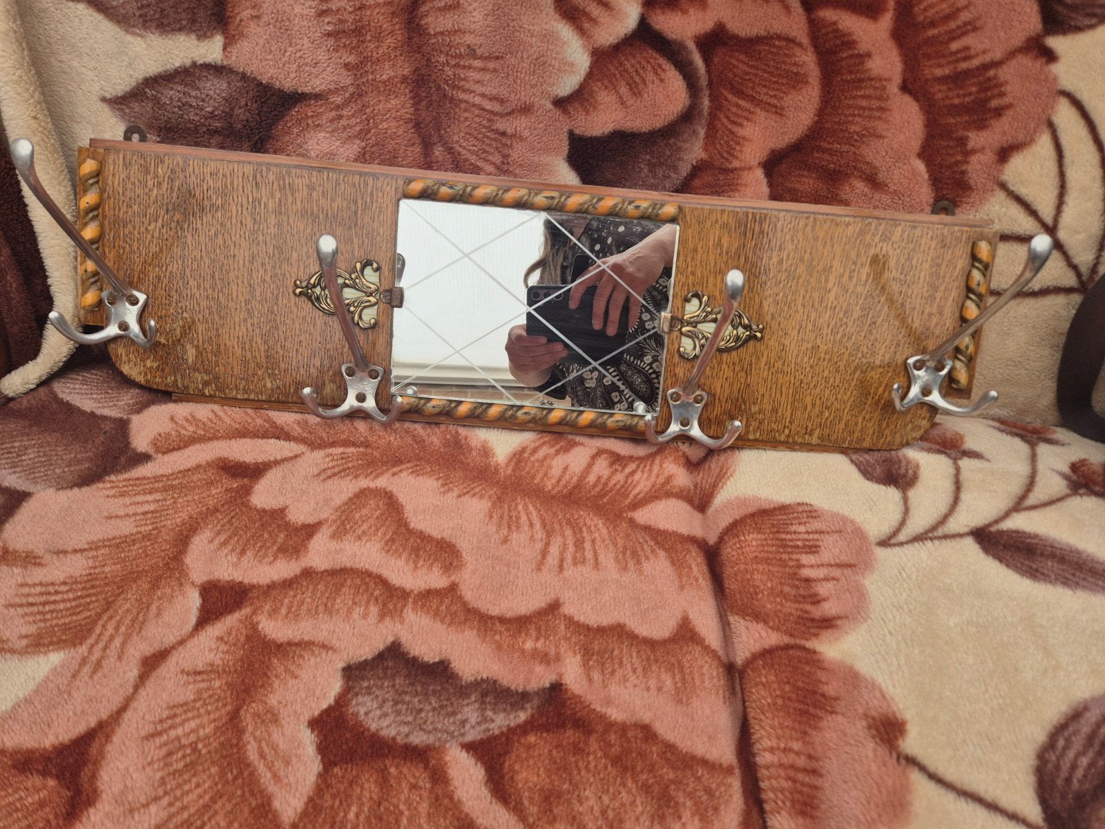 Antieke vintage houten kapstok met spiegel, Ophalen