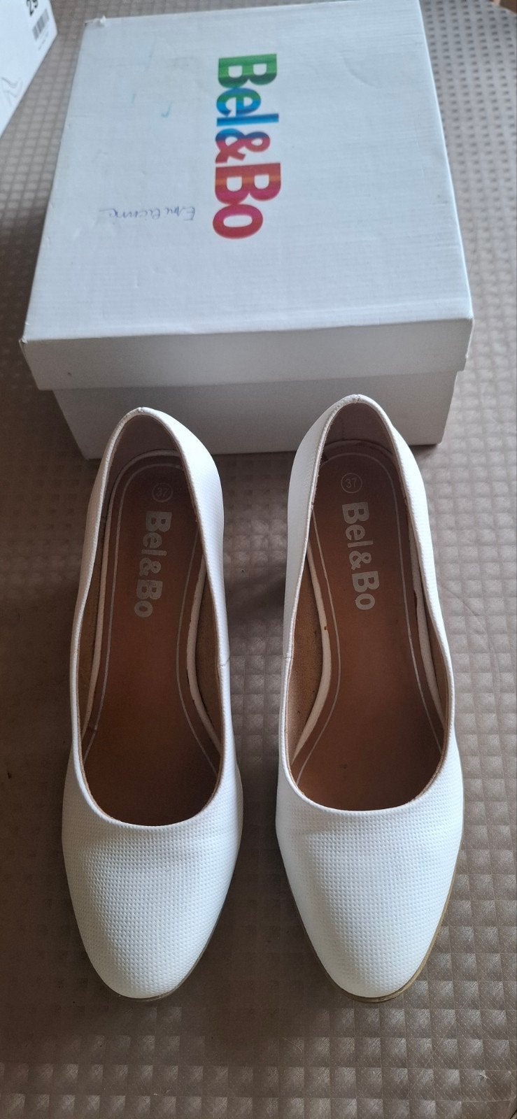 Dames schoenen Bel&Bo maat 37 ,in prerfecte staat, Ophalen