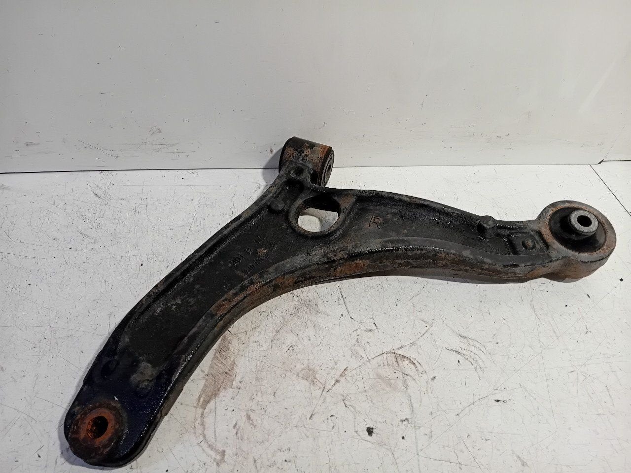 Draagarm rechts voor Renault Master, Onderdelen@venauto.nl, Van der Ven Autorecycling B.V., Gebruikt, Ettenseweg 76, 4706 PB Roosendaal, The Netherlands