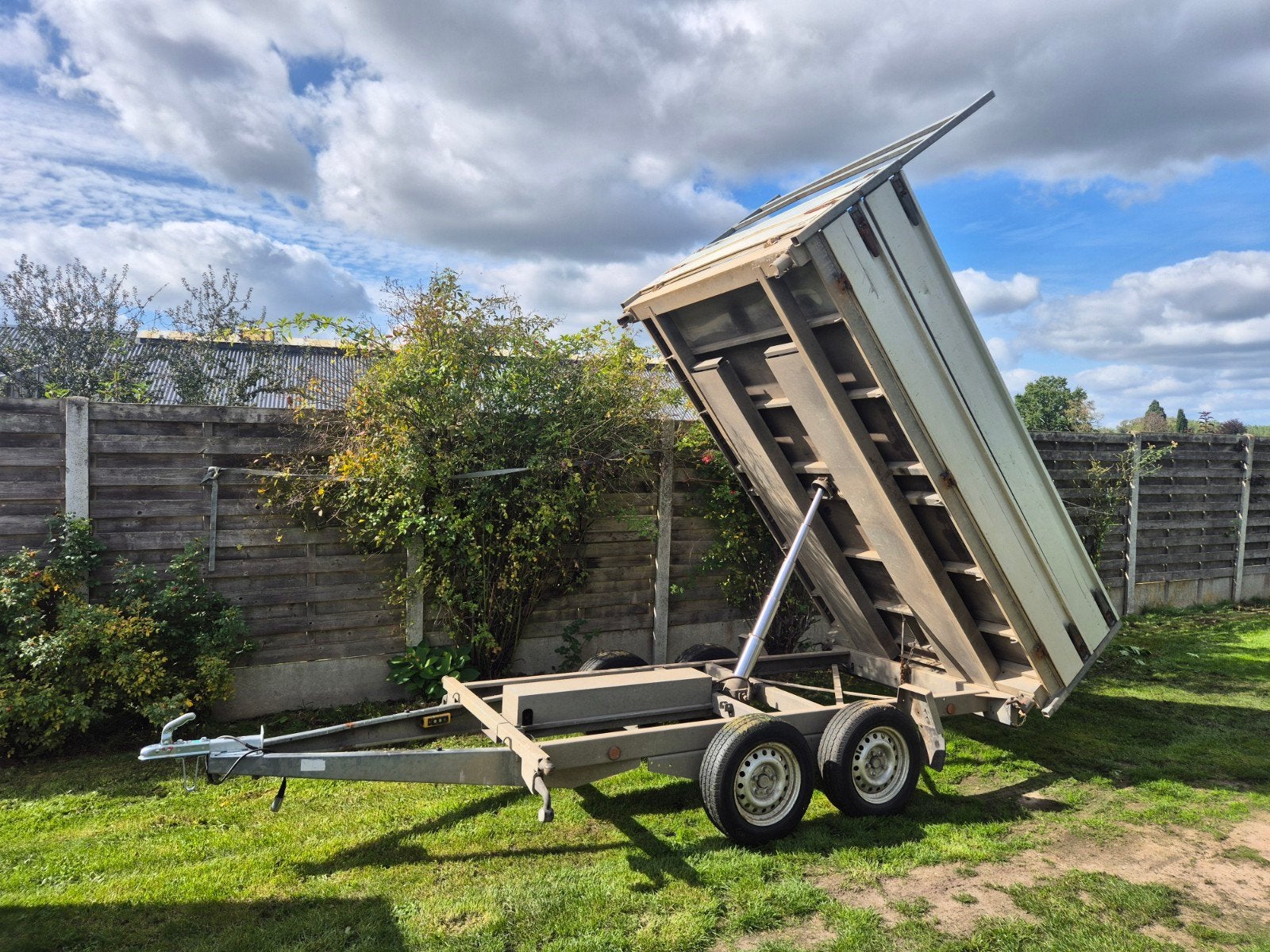 Ongeremde elektrische kipper 750kg, Auto diversen, Ophalen