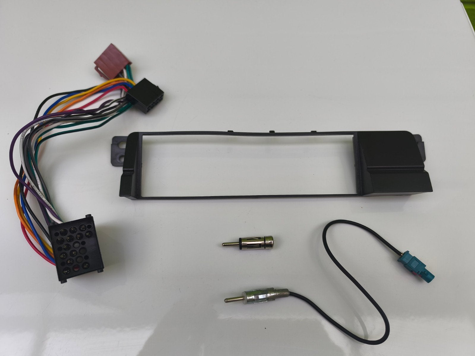 kit de montage autoradio BMW, Enlèvement