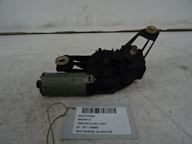 MOTEUR ESSUIE-GLACE ARRIÈRE Skoda Fabia (6Y5) (6V9955711A), Autos : Pièces & Accessoires, Utilisé, Info@skoda-auto.de, Skoda, Max-Planck-Straße  3-5
64331  Weiterstadt, DE