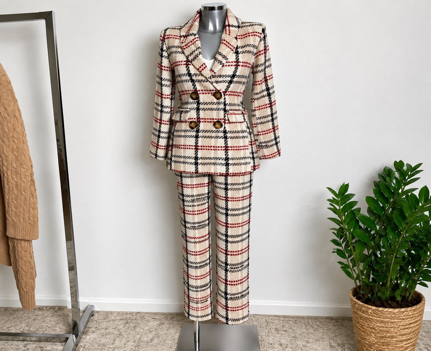 Chique geruit tweedelig pak S-M-L, Kleding | Dames, Ophalen of Verzenden, Nieuw