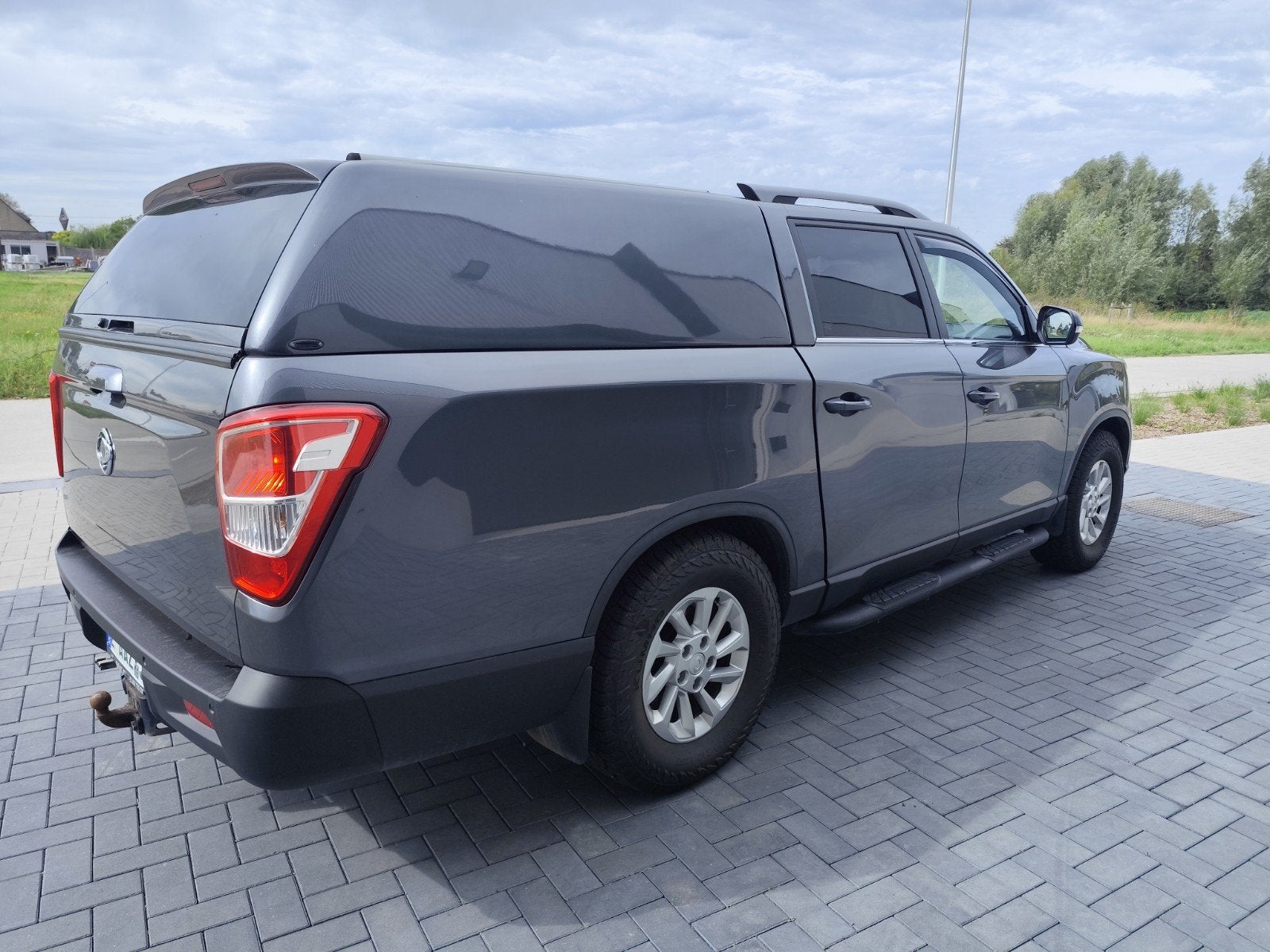 nieuwstaat Ssangyong Musso pick up lichte vracht 95dkm btw, Automaat, Multifunctioneel stuurwiel, Musso, Bedrijf