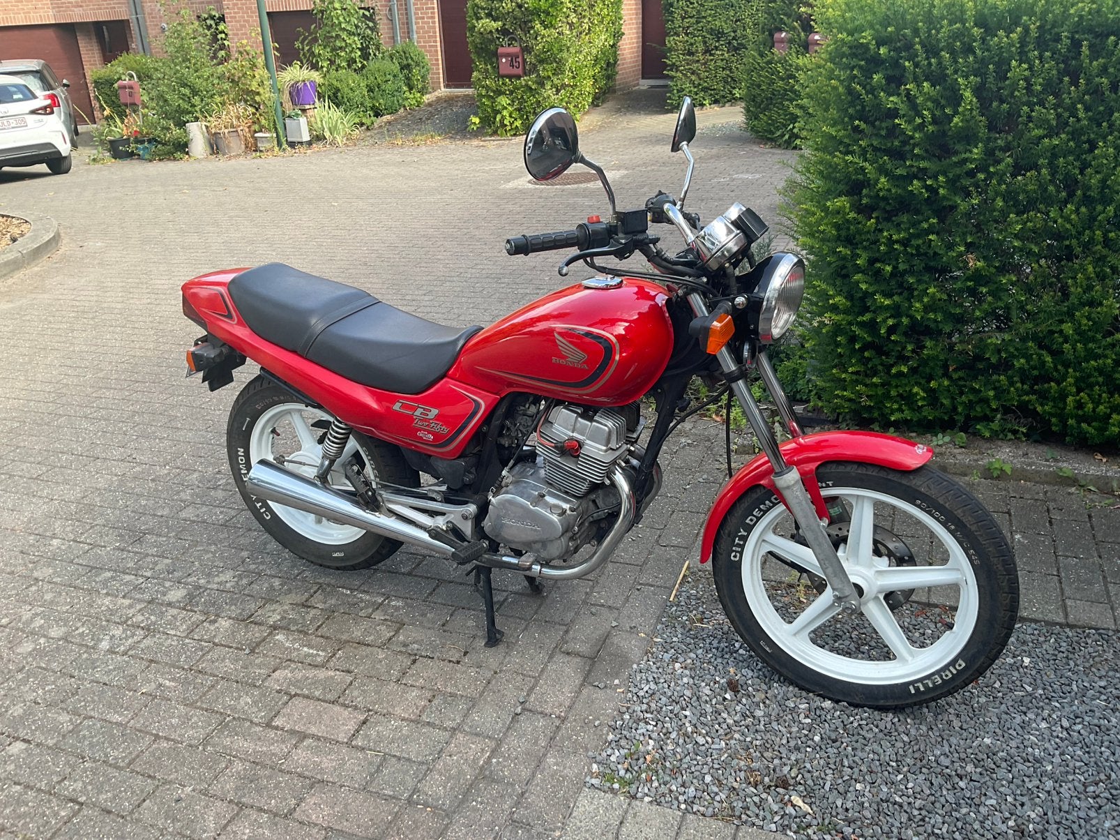 Moto Honda CB250, Tourisme, Entreprise, Occasion, 2 cylindres