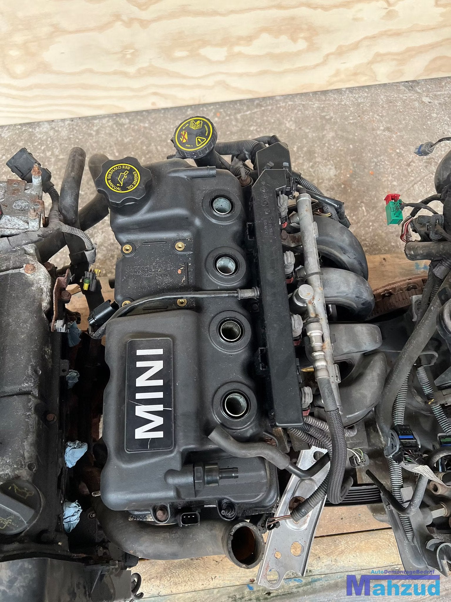 MINI COOPER ONE 1.6 Motorblok motor W10B16A MOTEUR, Autos : Pièces & Accessoires, Customer.service@mini.co.uk, BMW AG, Petuelring 130
80788  Munich, DE