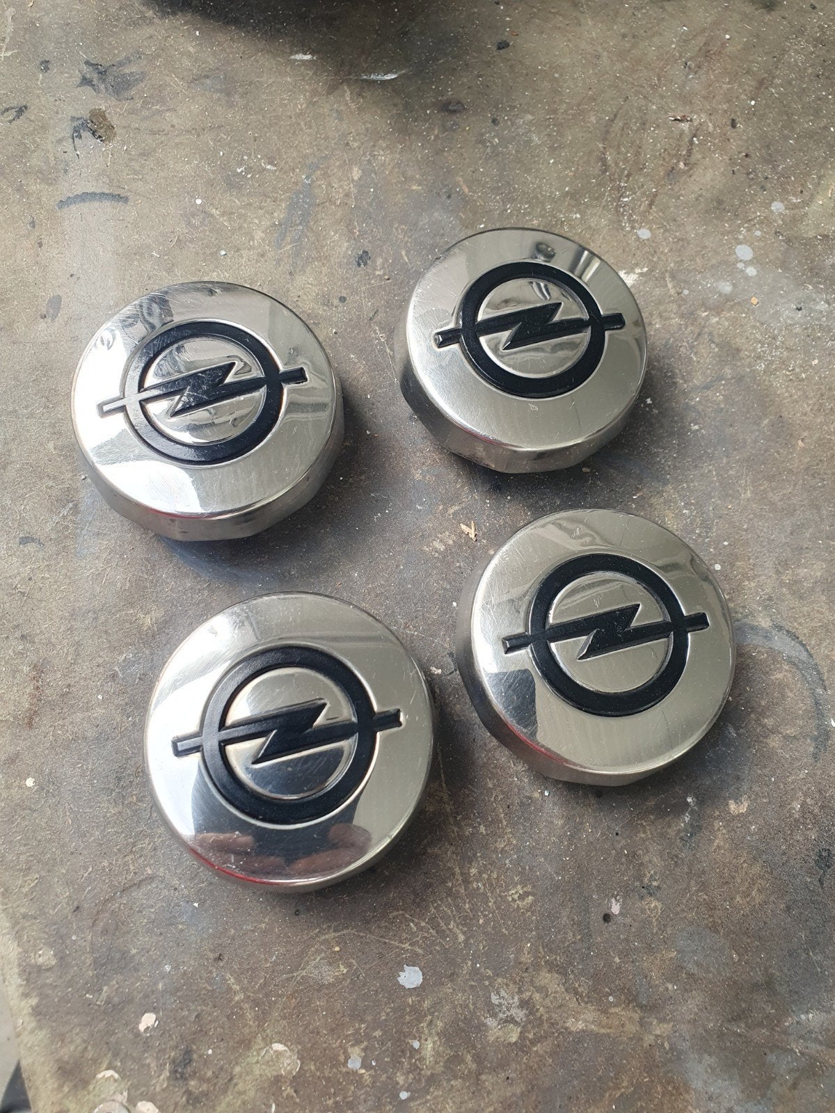 4 naafdopjes opel, Enlèvement ou Envoi, Comme neuf