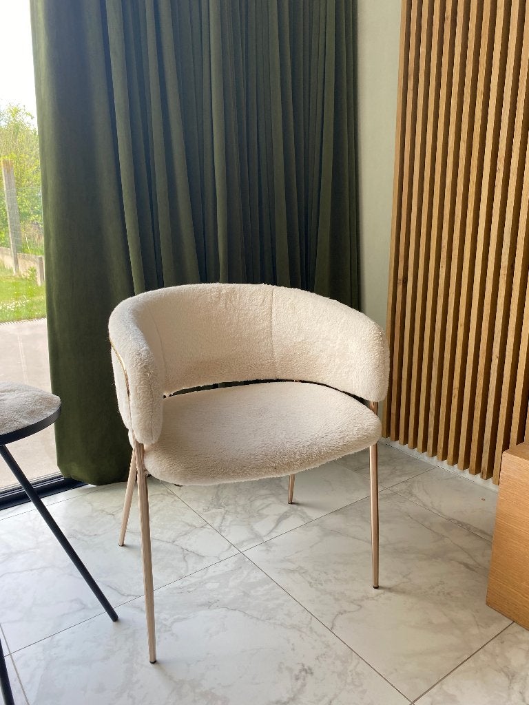 2 witte fluffy stoelen, Huis en Inrichting, Ophalen, Twee, Wit, Zo goed als nieuw