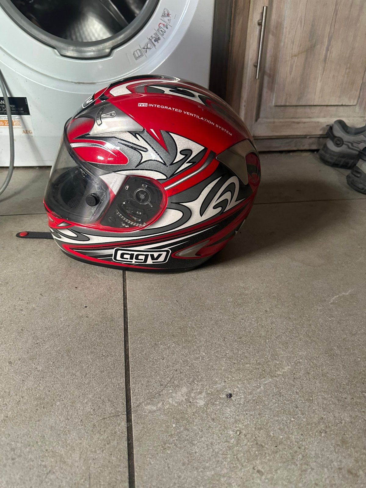 Casque AGV taille M, Fietsen en Brommers, Brommerhelmen, Ophalen, Zo goed als nieuw, Medium