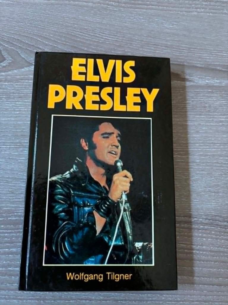 Elvis boek, Elvis Presley door Wolfgang Tilgner., Boeken, Muziek, Ophalen of Verzenden, Zo goed als nieuw, Artiest