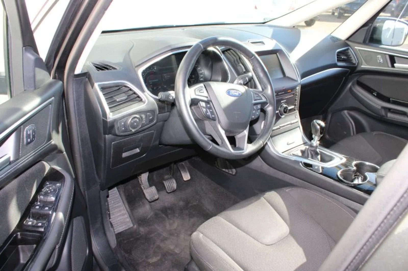 Ford S-Max S-Max 1.5i Airco/Navi/Cruise inclusief 3 JAAR gar, Auto's, https://public.car-pass.be/vhr/ba8d71c4-39af-4436-943f-e4cd8857bbab