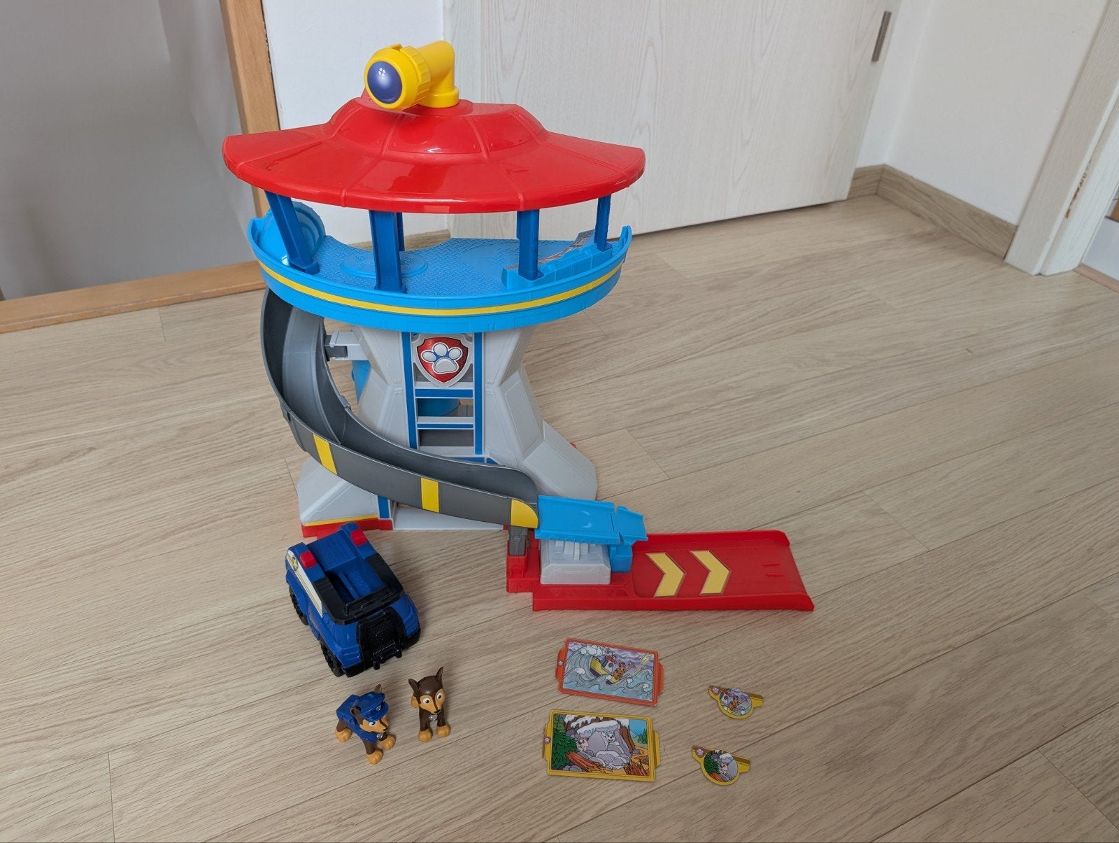 Tour de contrôle Pat' Patrouille PAW Patrol, Enfants & Bébés, Jouets | Figurines, Enlèvement
