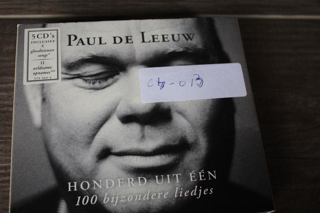 CD-box - Paul de leeuw - Honderd uit een - 5 cd - 2009, Inclusief boekje, Verzenden, Cabaret of Kleinkunst, Zo goed als nieuw
