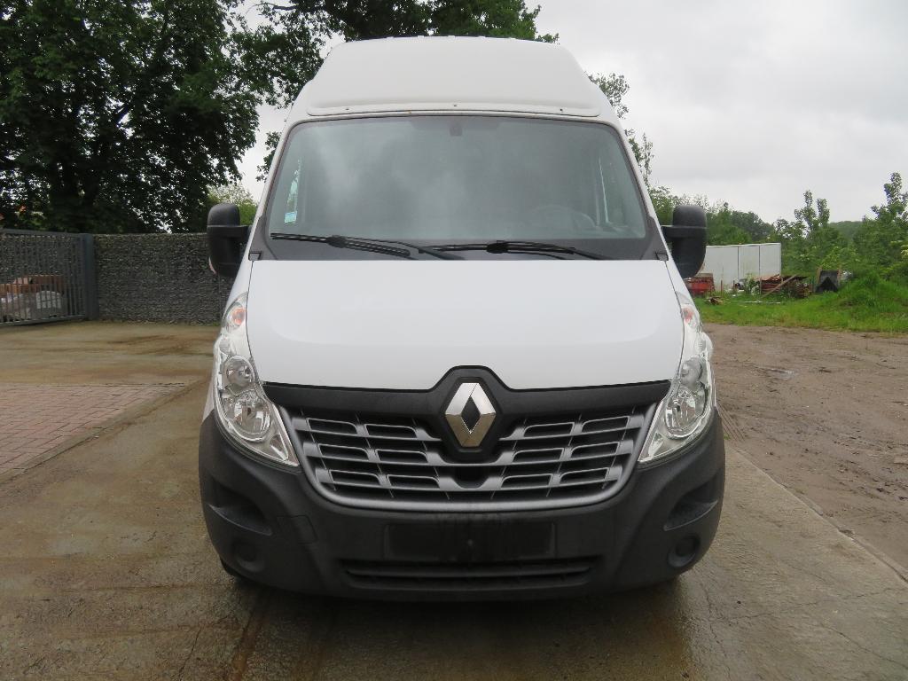 Renault Master 2.3dCi- L2H3 - 142.632km - 2018 - €6b, Autos, Camionnettes & Utilitaires, https://public.car-pass.be/vhr/ffa91cbb-fc52-411b-ae55-4bef100c5e5c
