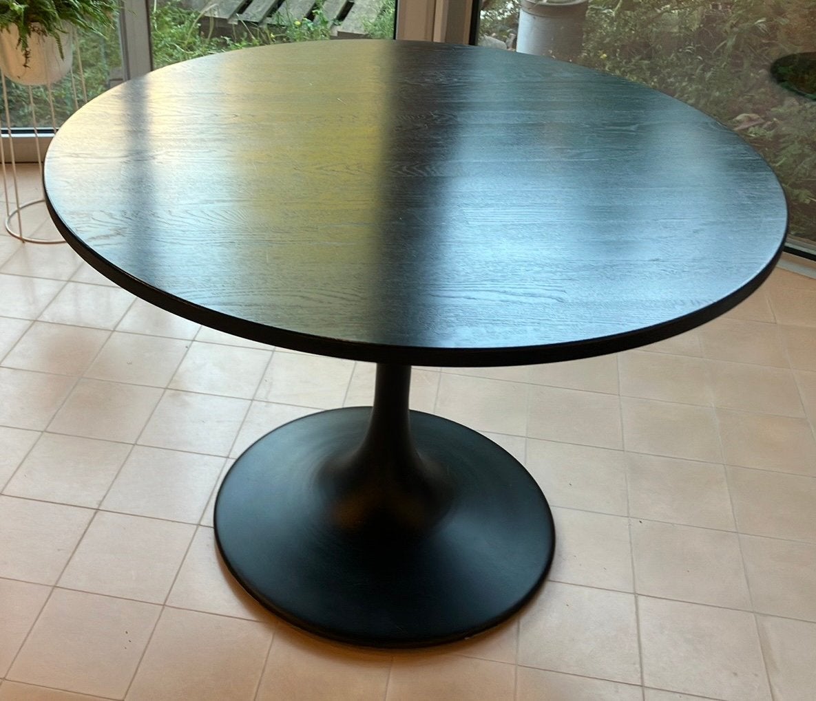 Zwarte ronde eettafel, Ophalen, Rond, Zo goed als nieuw, Vijf personen of meer