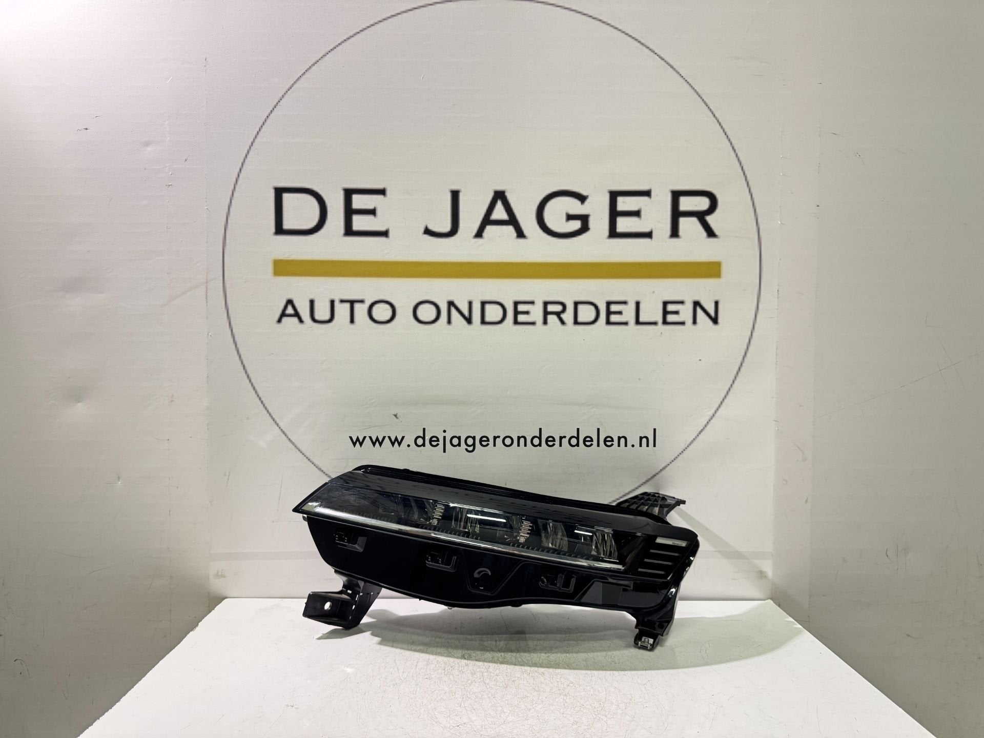 RENAULT MEGANE E-TECH LED KOPLAMP LINKS 260602229R 2022-, Renault Group, Contact.group@renault.com, Renault, Utilisé