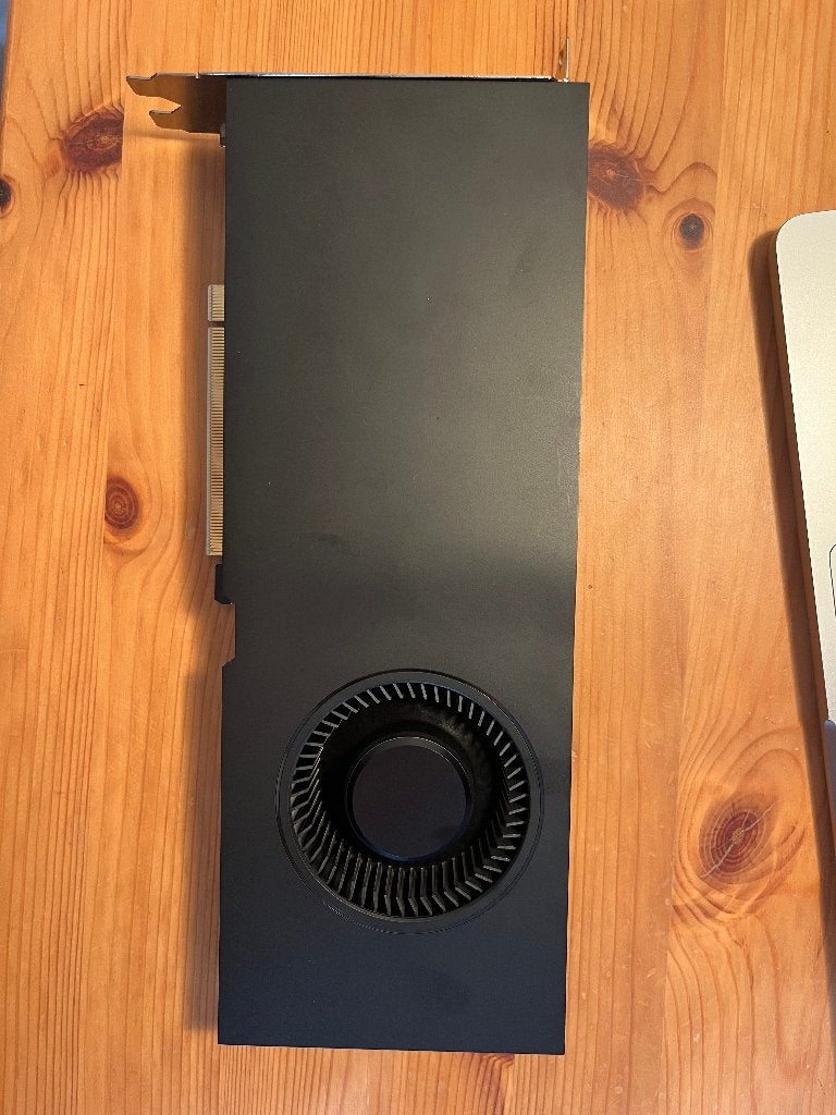 NVIDIA RTX A4500, DisplayPort, GDDR6, PCI-Express 4, Comme neuf