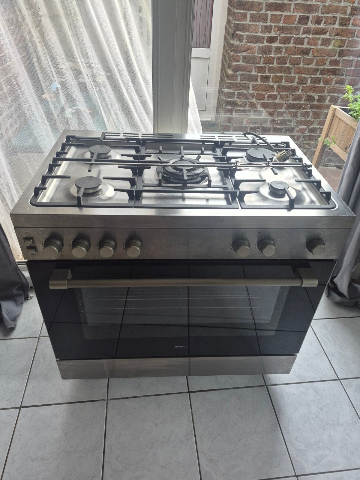 Four a gaz 90cm, Electroménager, Cuisinières, Gaz, 85 à 90 cm, Comme neuf, Enlèvement