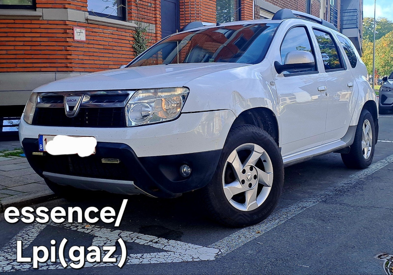 Dacia Duster 1600cc ess/lpi. Prêt à immatriculé. Airco, cuir, Autos, Cuir, Euro 5, Duster, Entretenue par le concessionnaire