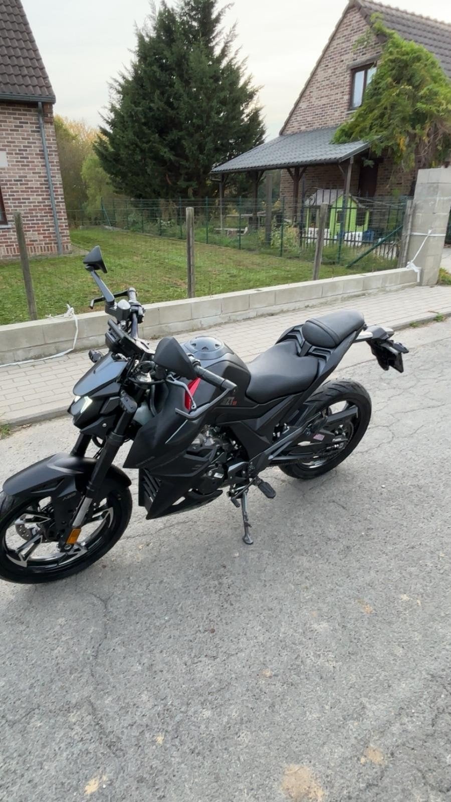 zontes 125 u+ 1200km, Particulier, Gebruikt