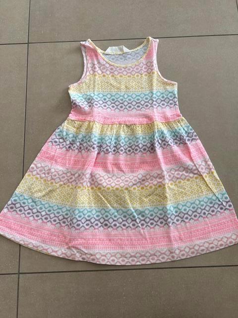 Kleedje H&M maat 110/116, Kinderen en Baby's, Kinderkleding | Maat 110, Meisje, H&M, Ophalen of Verzenden, Zo goed als nieuw