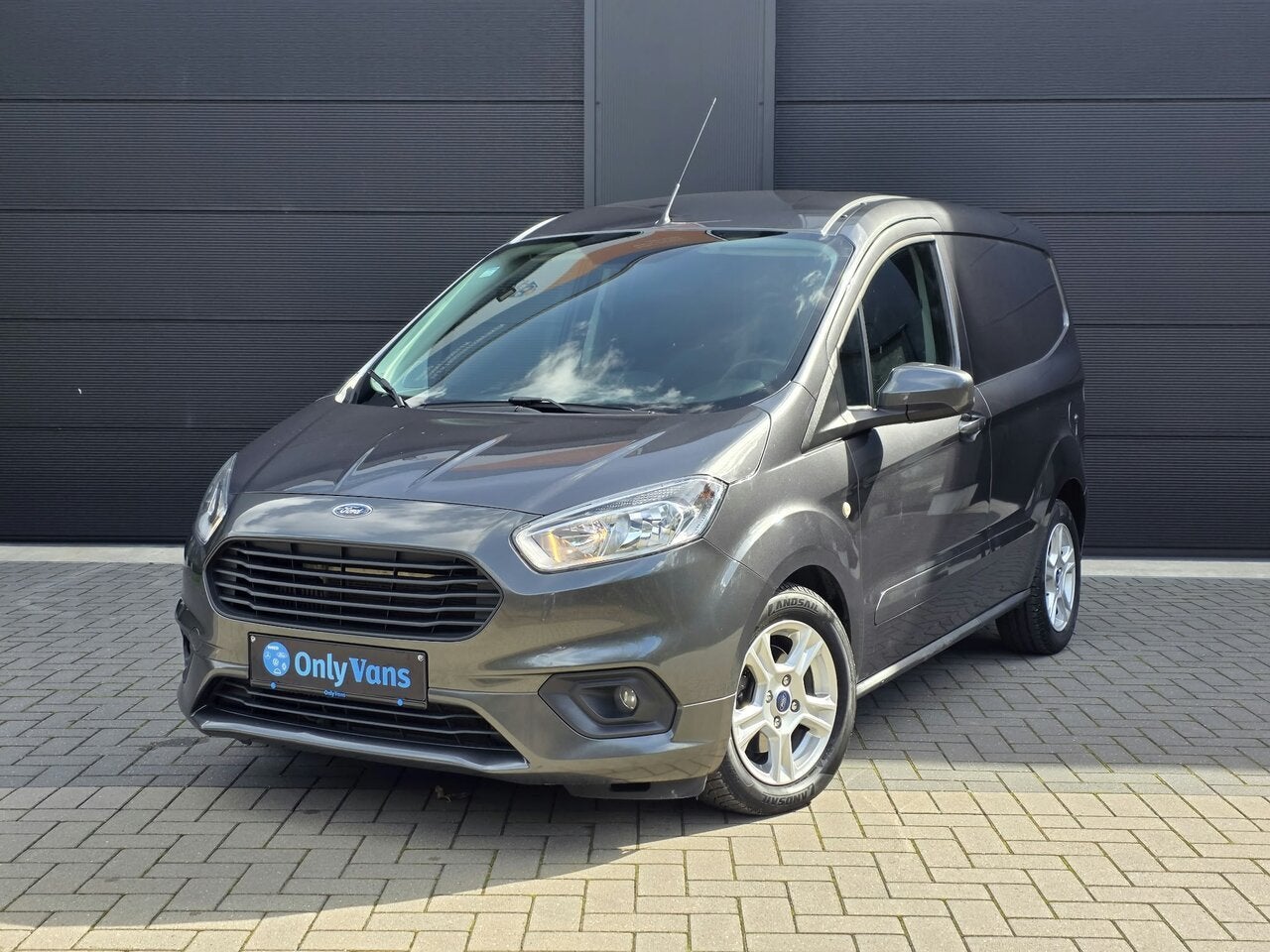 Ford Courier 1.0 benzine / Lichte vracht / Aut. airco / Btw, Auto's, 4 deurs, 0 kg, Bedrijf, 2 zetels