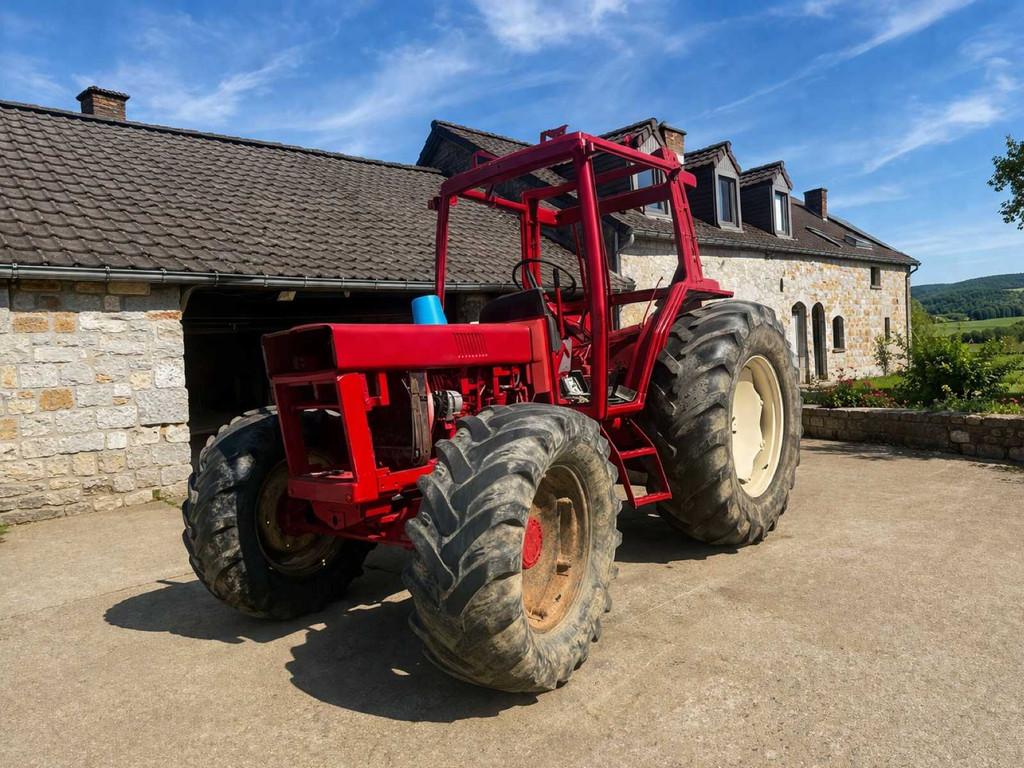 1984 International Tracteur agricoles 4 roues motrices, Utilisé, Autres marques