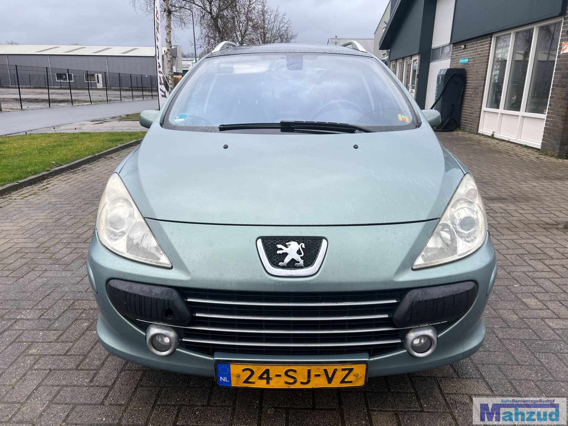 Pi ces de d montage pour Peugeot 307 Break EZSD verte (2006), Taurusavenue 1
2132 LS  Hoofddorp, NL, Contact.group@renault.com