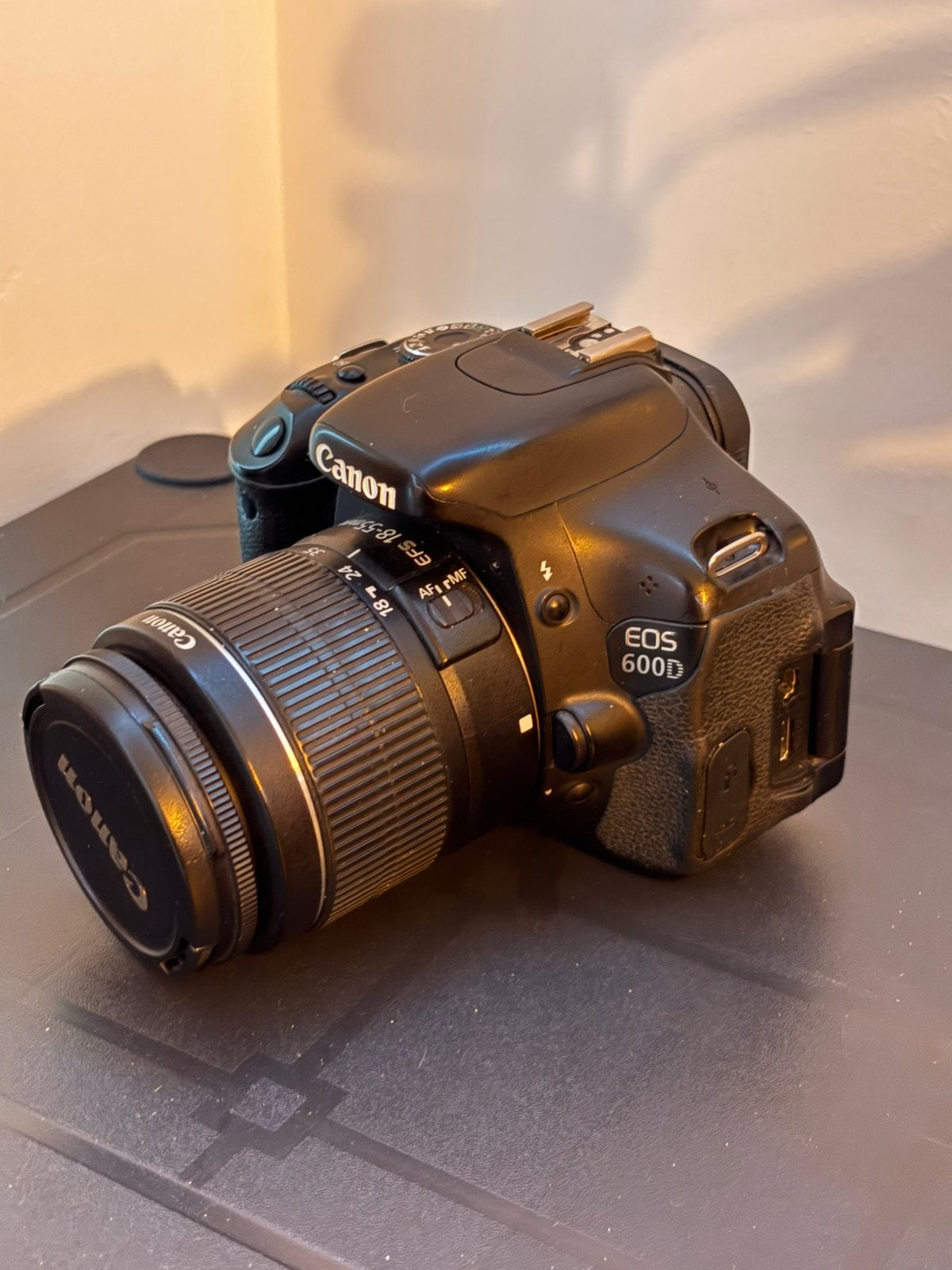 Canon 600d + kit lens 18-55mm, Enlèvement, Utilisé, Reflex miroir, Canon