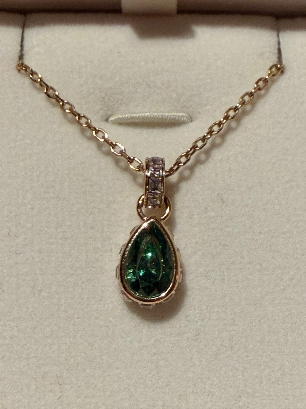 Swarovski ketting groen, Handtassen en Accessoires, Ophalen, Nieuw, Groen