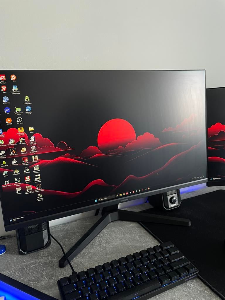 Écran Gaming Samsung Odyssey G5 G35F27” – 200Hz – Comme Neuf, Informatique & Logiciels, Gaming, IPS, Moins de 1 ms, 151 à 200 Hz