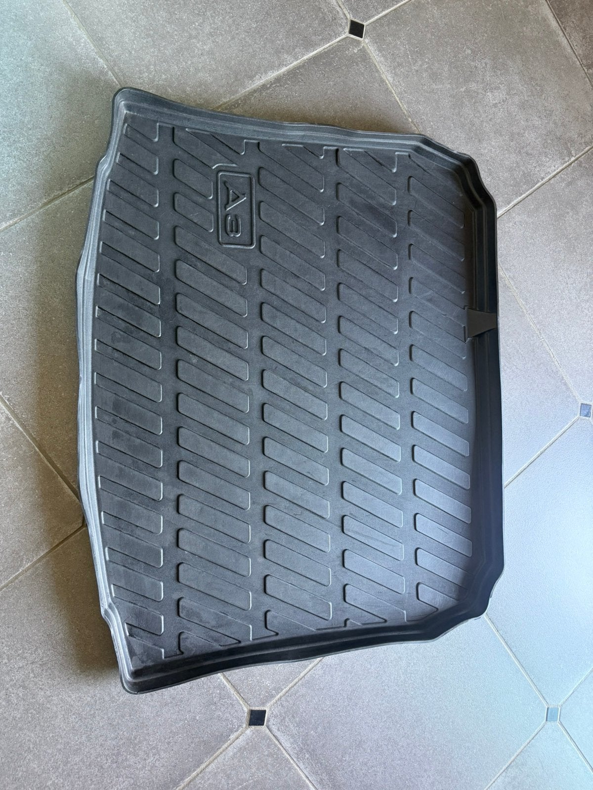Tapis de coffre audi a3, Enlèvement, Comme neuf
