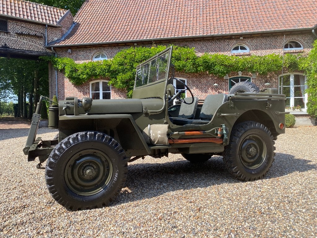 Jeep willys MB - 1944 - Gerestaureerd - Uitmuntende staat!, Auto's, Overige modellen, 4 cilinders, Handgeschakeld, Vierwielaandrijving
