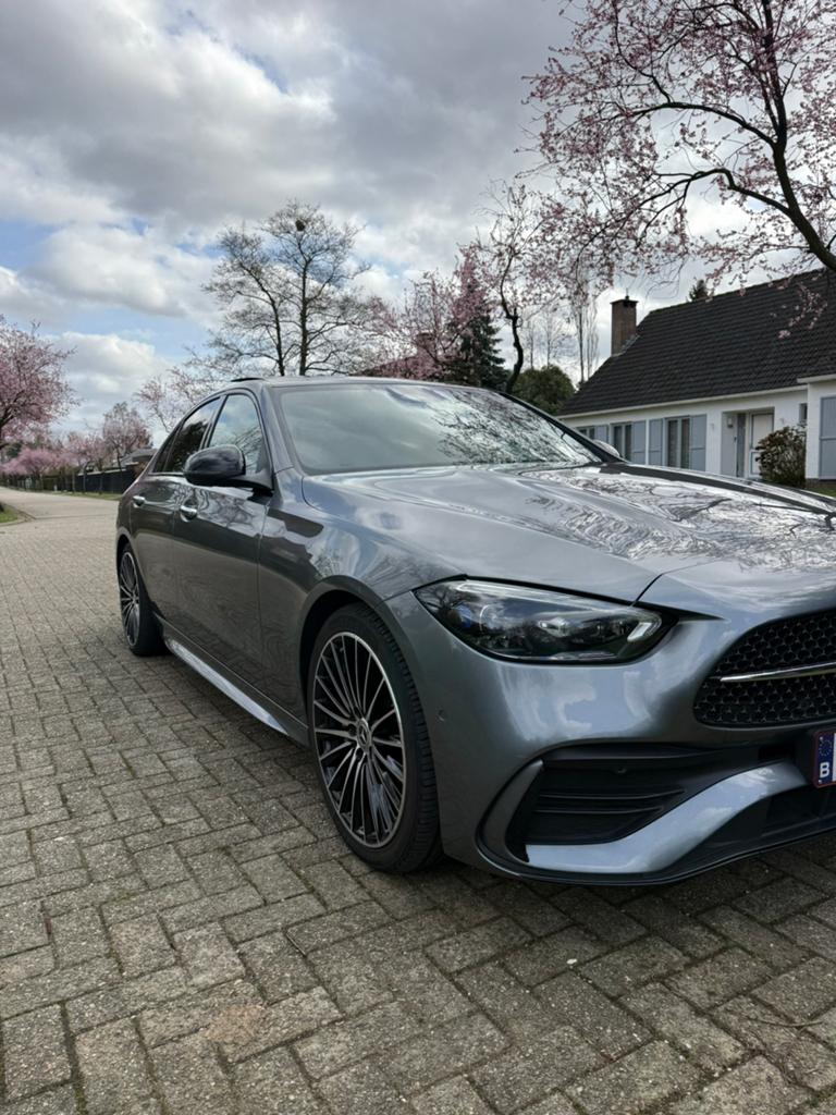 Mercedes 220d Amg line 11/2023, Auto's, Automaat, Achterwielaandrijving, 127 g/km, Leder