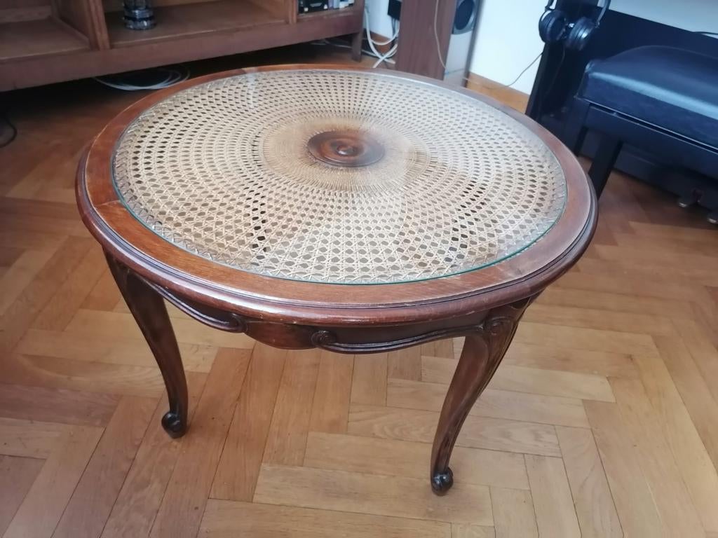 Petite table ronde de salon avec cannelage et verre, Enlèvement