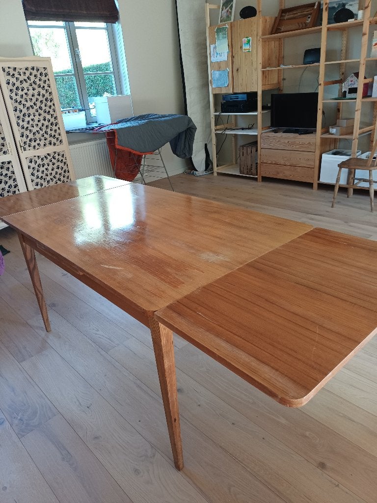 Vintage eettafel, Huis en Inrichting, Tafels | Eettafels, Ophalen, Gebruikt, 100 tot 150 cm, 50 tot 100 cm