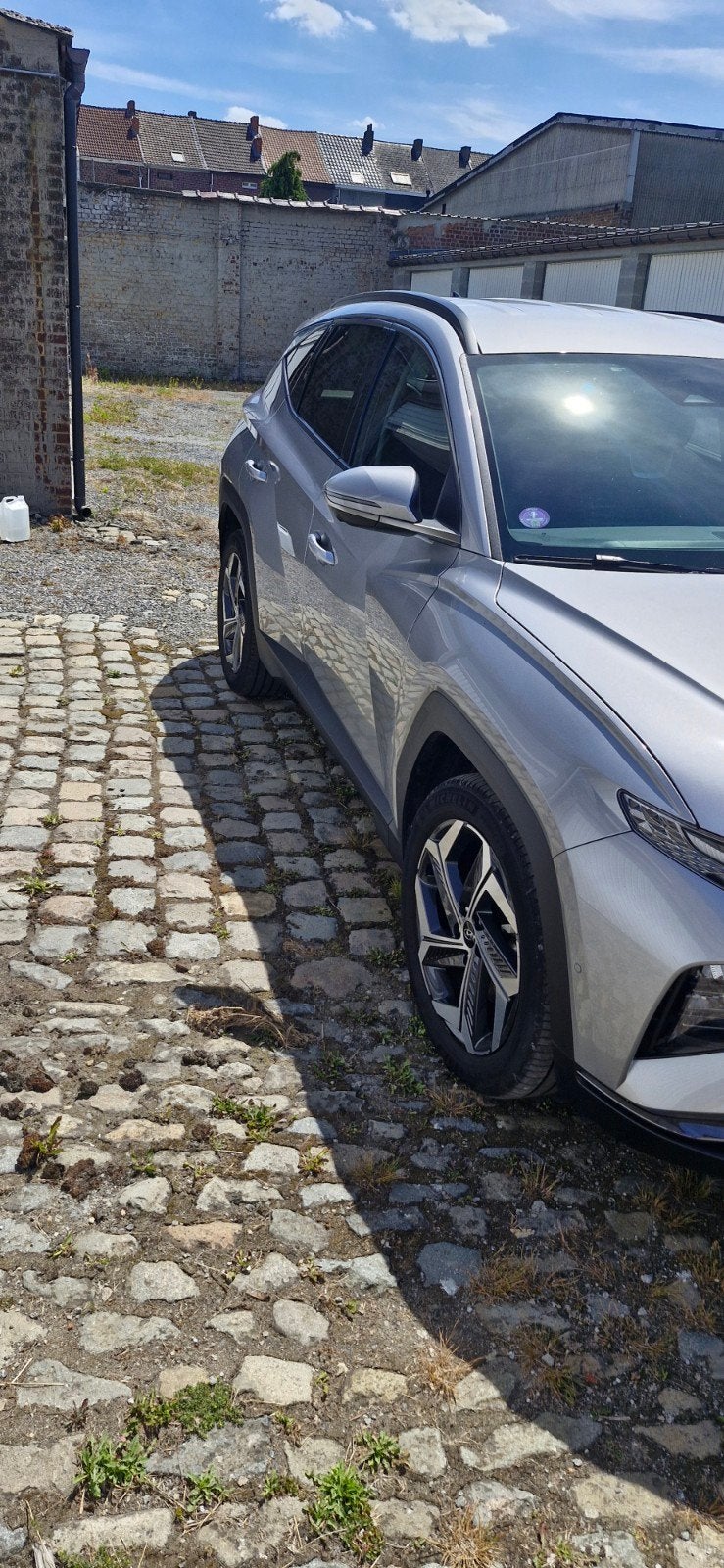 C'est une voiture avec toutes les options. Sera disponible à, Autos, Particulier, Achat