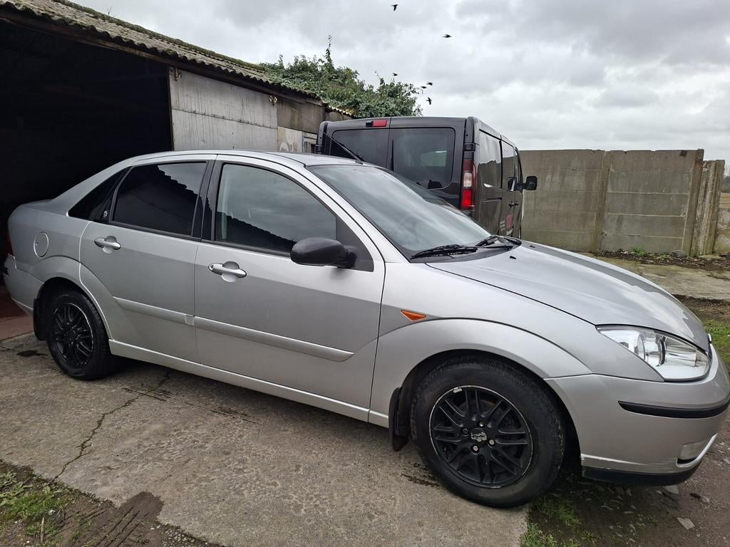 Ford Focus Ghia 1.6 benzine 90dkm. Gekeurd, Auto's, Focus, 1600 cc, Handgeschakeld, Particulier