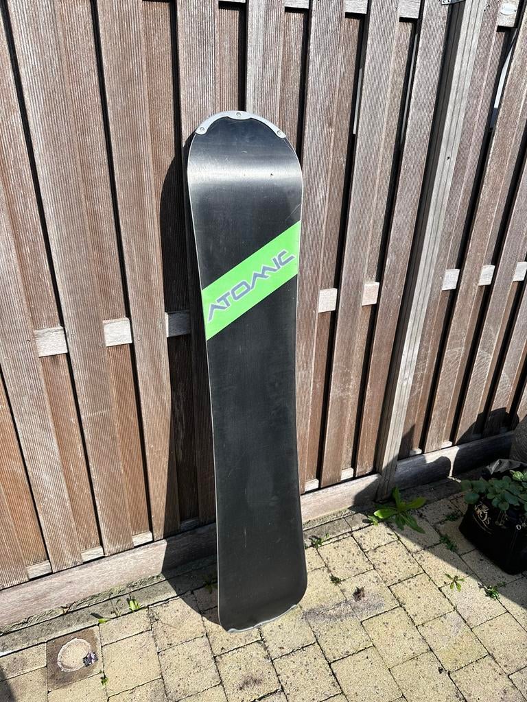Atomic snowboard, Sport en Fitness, Snowboarden, Ophalen, Zo goed als nieuw, Board