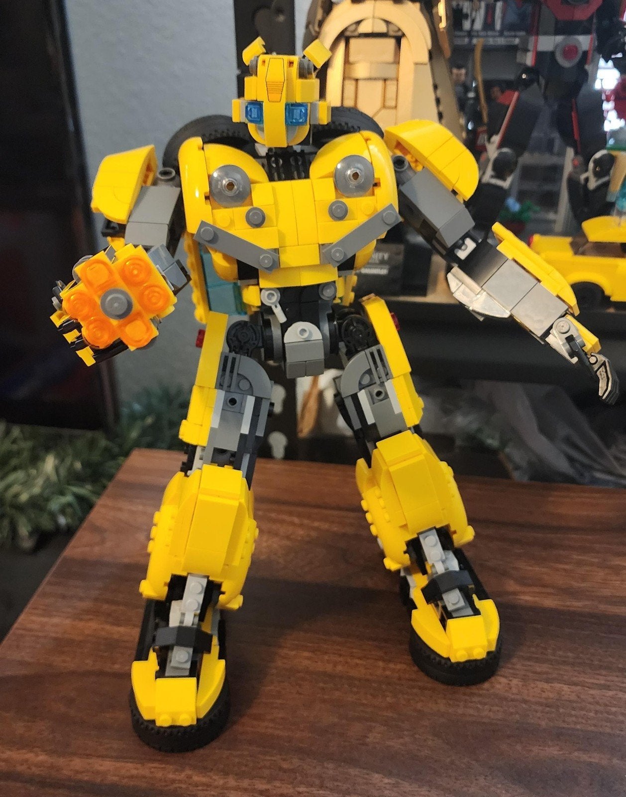 Lego Transformer 10338 bumblebee 
Met doos (mindere staat) ,, Ophalen of Verzenden, Lego