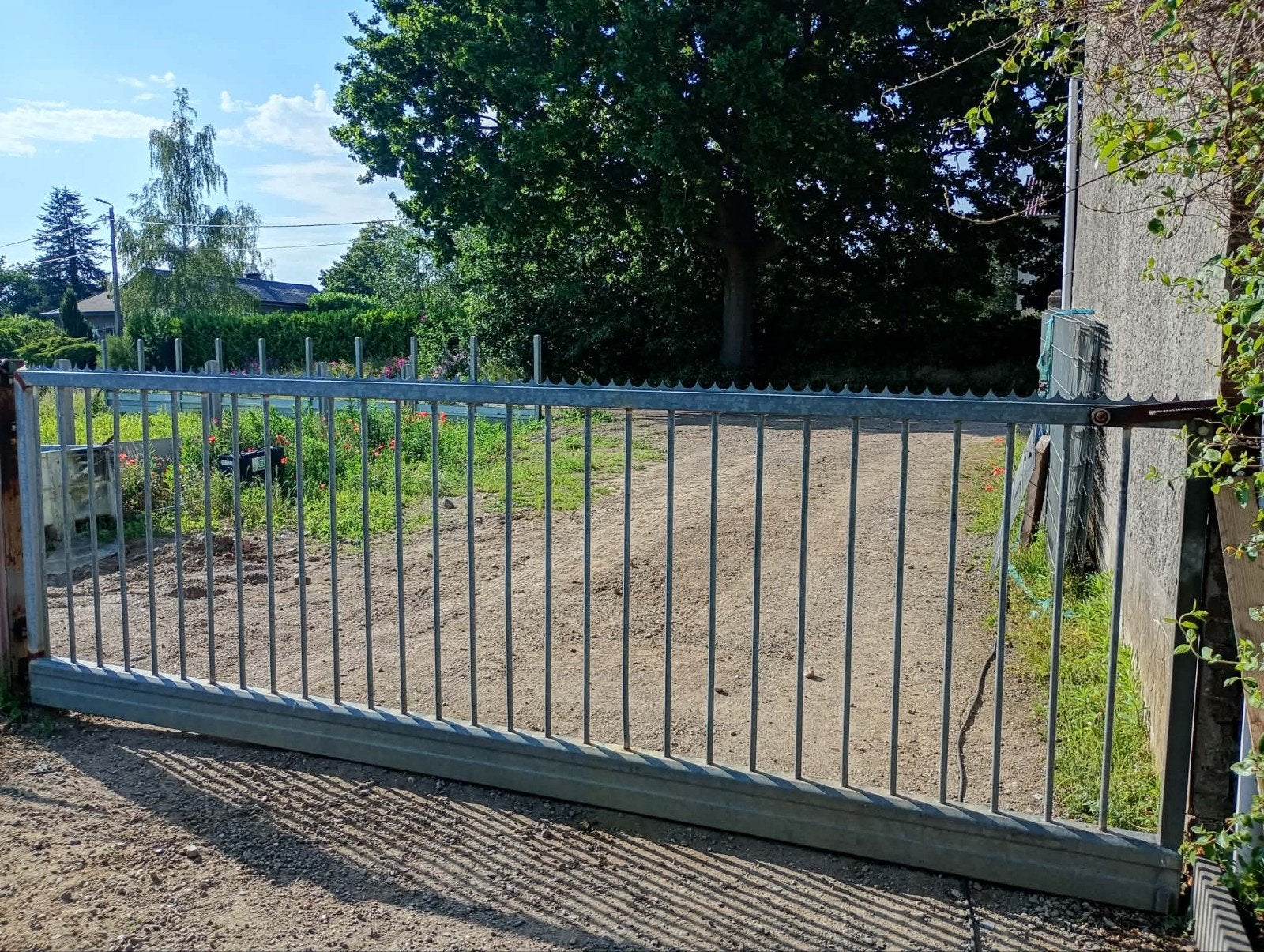 Gegalvaniseerde draaipoort, Ophalen