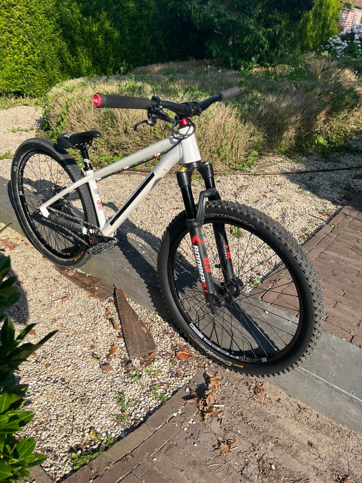 Canyon 360 pro nineyard editie dirt jumper, 24 pouces ou plus, Guidon à 360°, Canyon, Aluminium