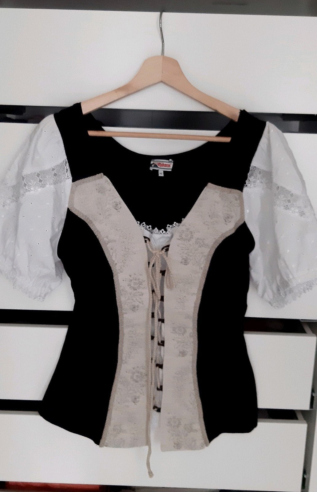 Damesbloes "Beierse" stijl maat 44/46, Kleding | Dames, Ophalen, Zo goed als nieuw, Maat 42/44 (L), Kleding